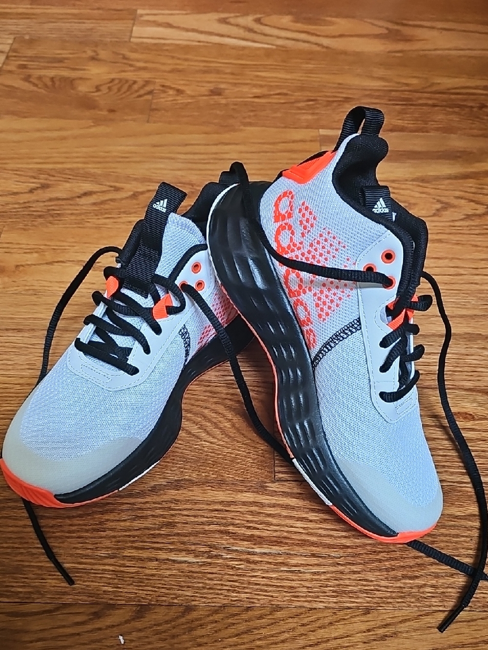 NWOT Kids adidas Gray and Orange Lightweight Sneakers